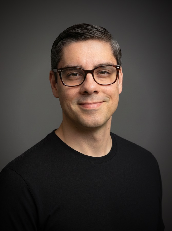 Rodrigo Conde — Arquitecto de IA y Consultor Independiente radicado en Miami